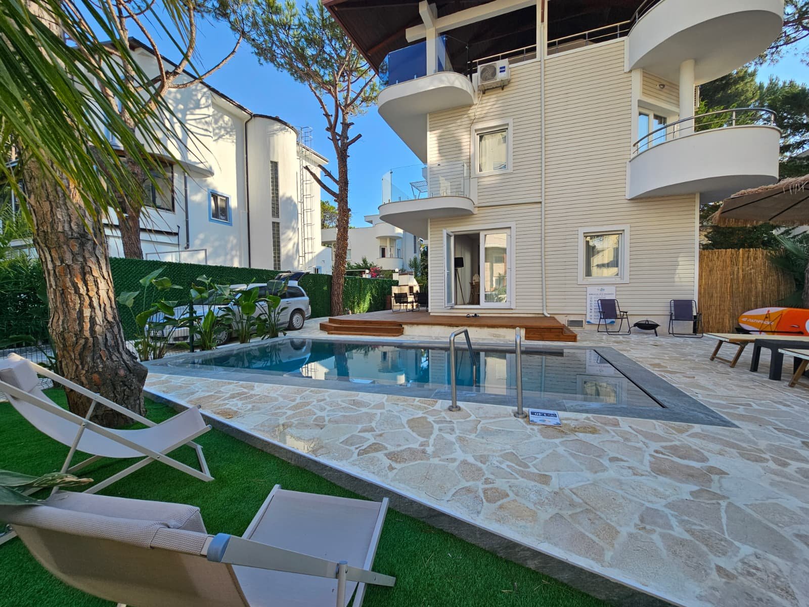 Blue Wave Villa — Qerret, Golem (5)