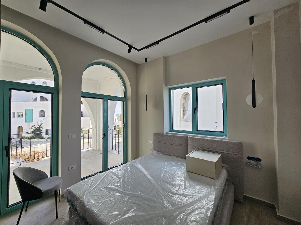 Santorini Palasë — Palasë (17)