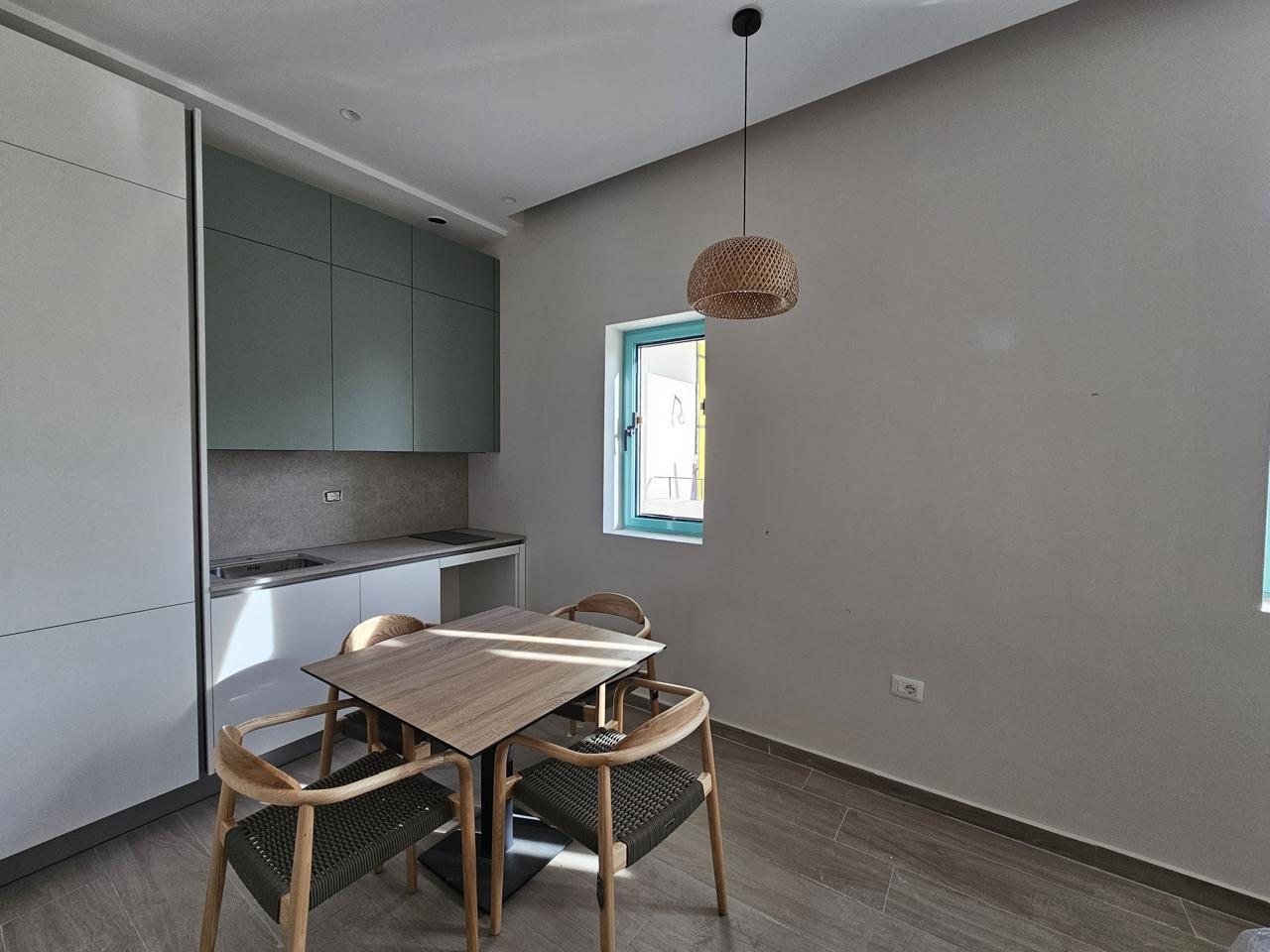 Santorini Palasë — Palasë (21)